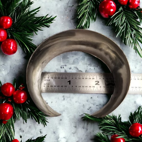 Silver-tone Wide Cuff Bracelet with Imprinted Reptile Snake Pattern Adjustable - Picture 4 of 4